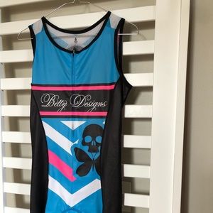 Betty Designs sleeveless Badass Women’s Trisuit